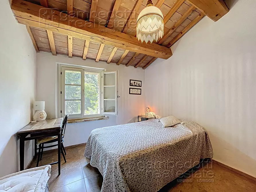 Immagine 106 di Villa in vendita  a Urbino