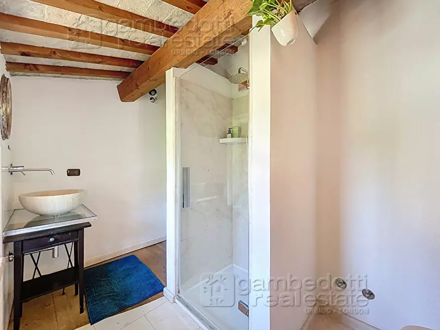 Immagine 30 di Villa in vendita  a Urbino