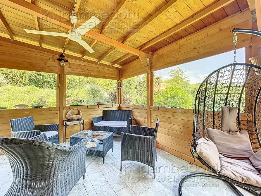 Immagine 126 di Villa in vendita  a Urbino