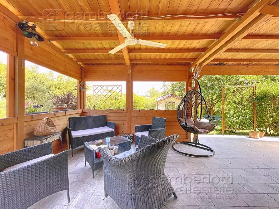 Immagine 129 di Villa in vendita  a Urbino