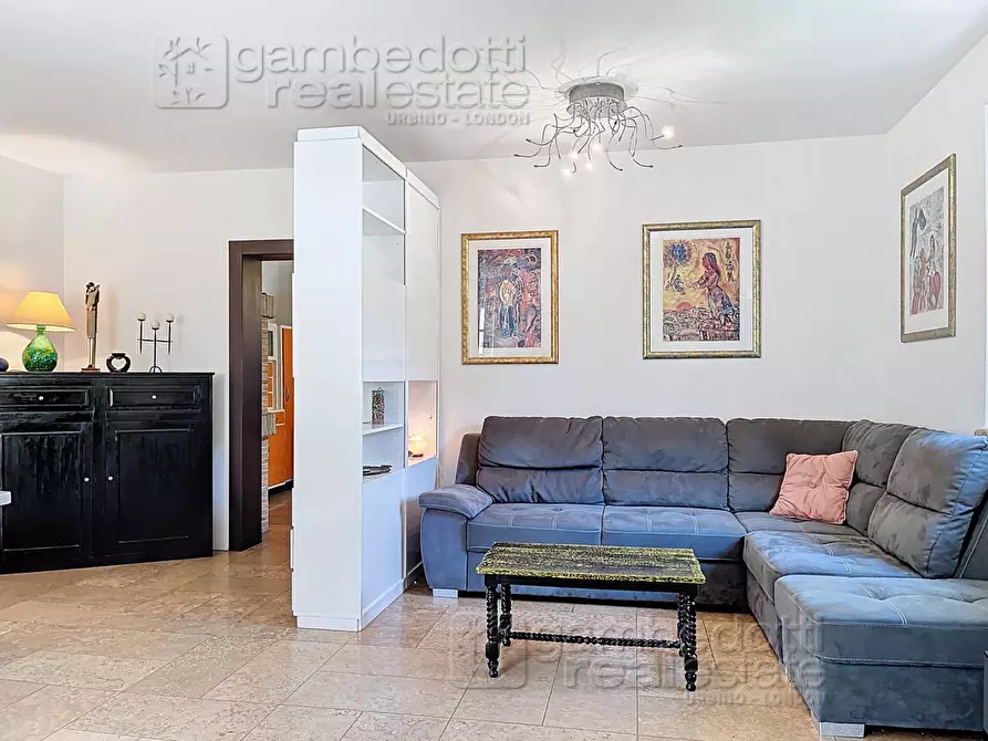 Immagine 43 di Villa in vendita  a Urbino