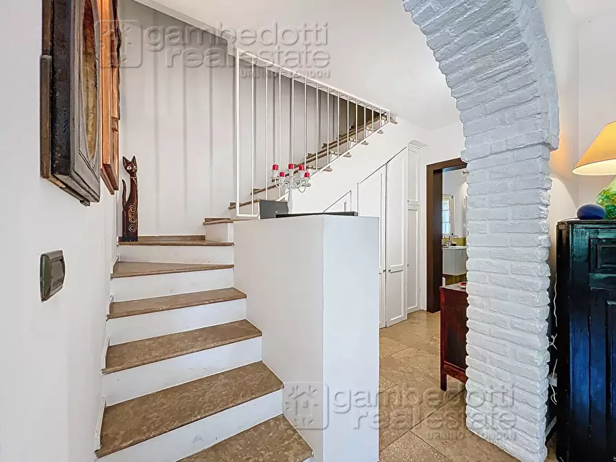 Immagine 55 di Villa in vendita  a Urbino