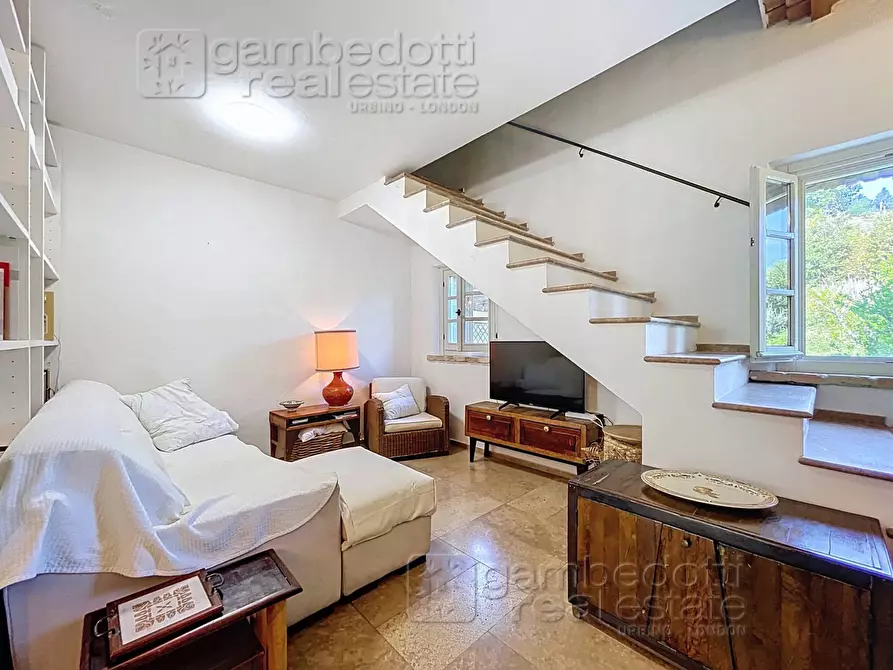 Immagine 93 di Villa in vendita  a Urbino