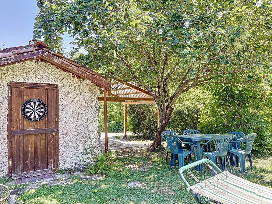 Immagine 120 di Villa in vendita  a Urbino