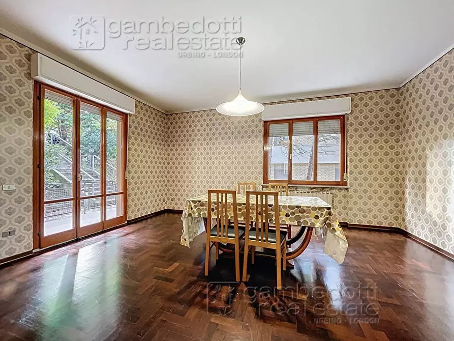Immagine 4 di Appartamento in vendita  a Urbino