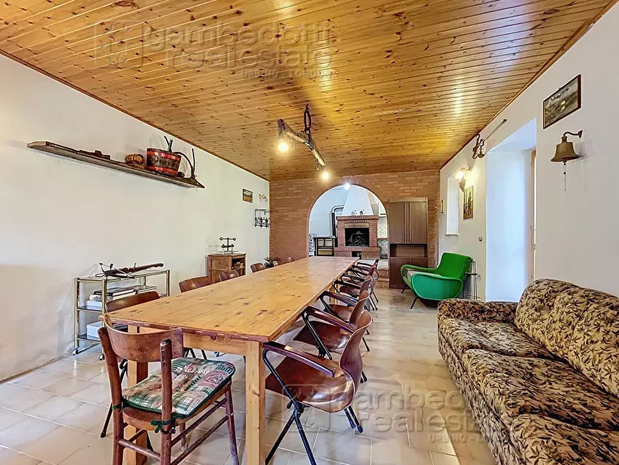 Immagine 49 di Casa indipendente in vendita  a Isola Del Piano