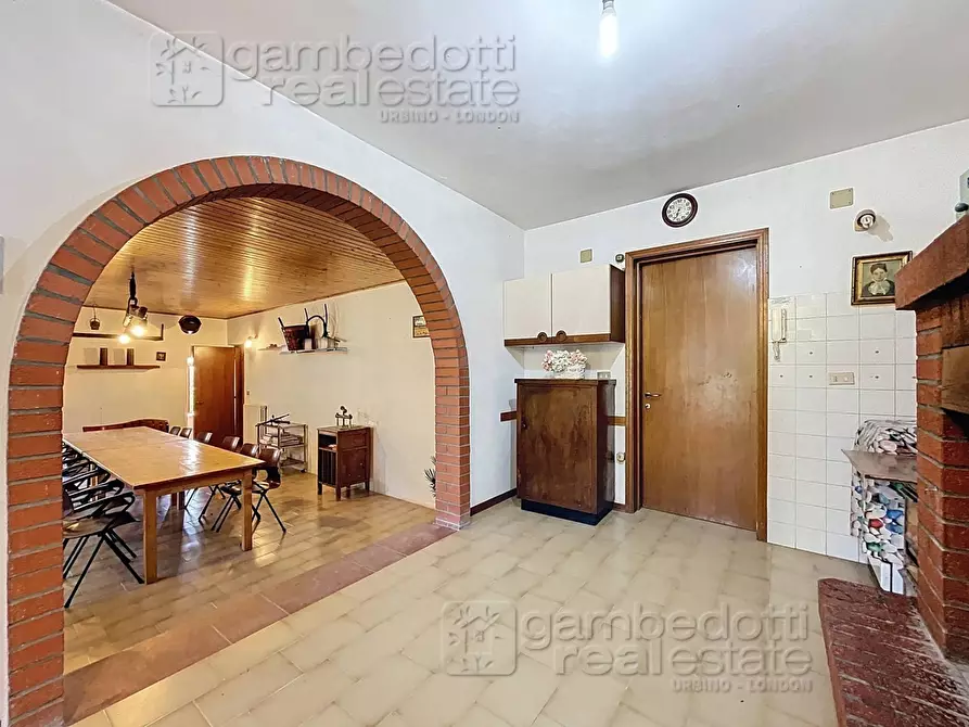 Immagine 43 di Casa indipendente in vendita  a Isola Del Piano