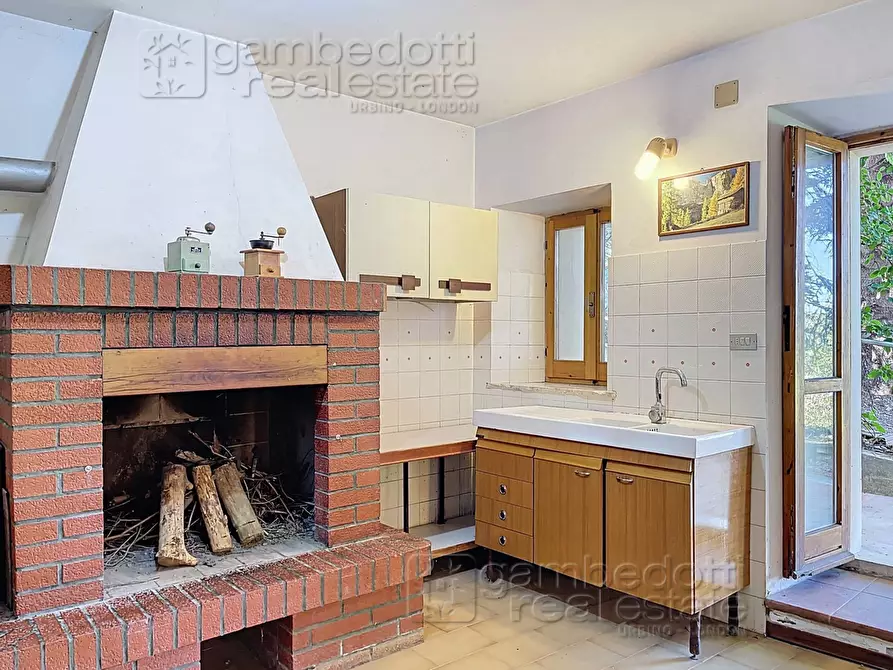 Immagine 41 di Casa indipendente in vendita  a Isola Del Piano