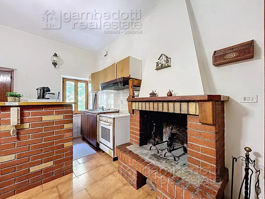 Immagine 17 di Casa indipendente in vendita  a Isola Del Piano