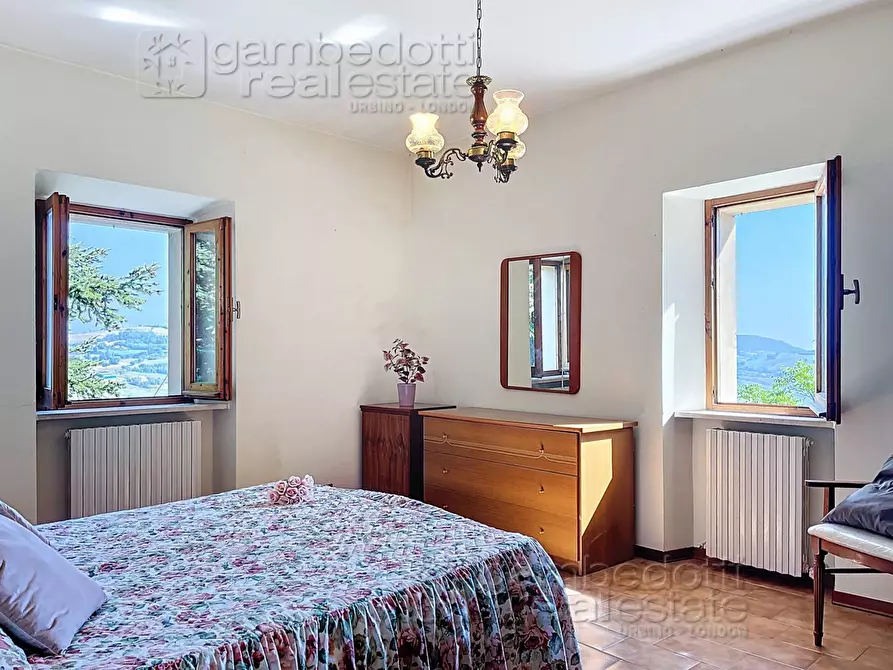 Immagine 21 di Casa indipendente in vendita  a Isola Del Piano