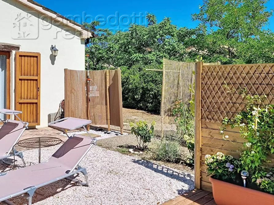 Immagine 17 di Villa in vendita  a Sassocorvaro Auditore