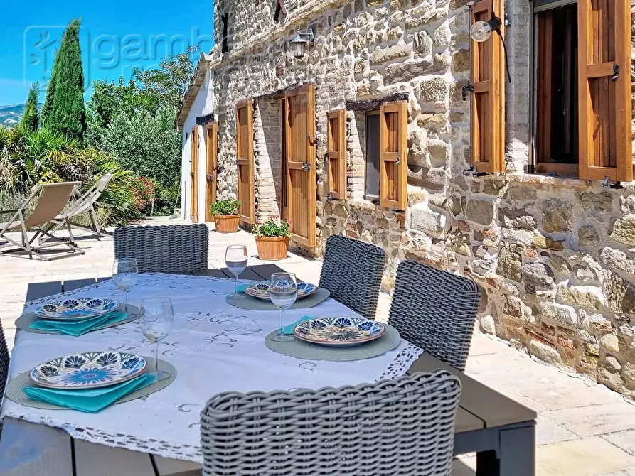 Immagine 14 di Villa in vendita  a Sassocorvaro Auditore