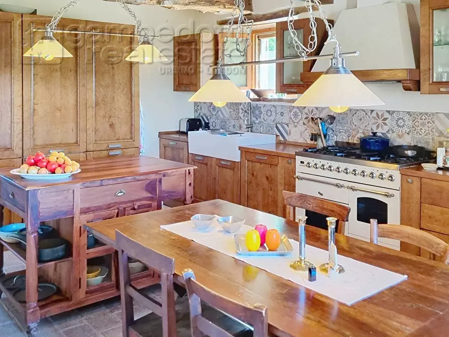 Immagine 32 di Villa in vendita  a Sassocorvaro Auditore