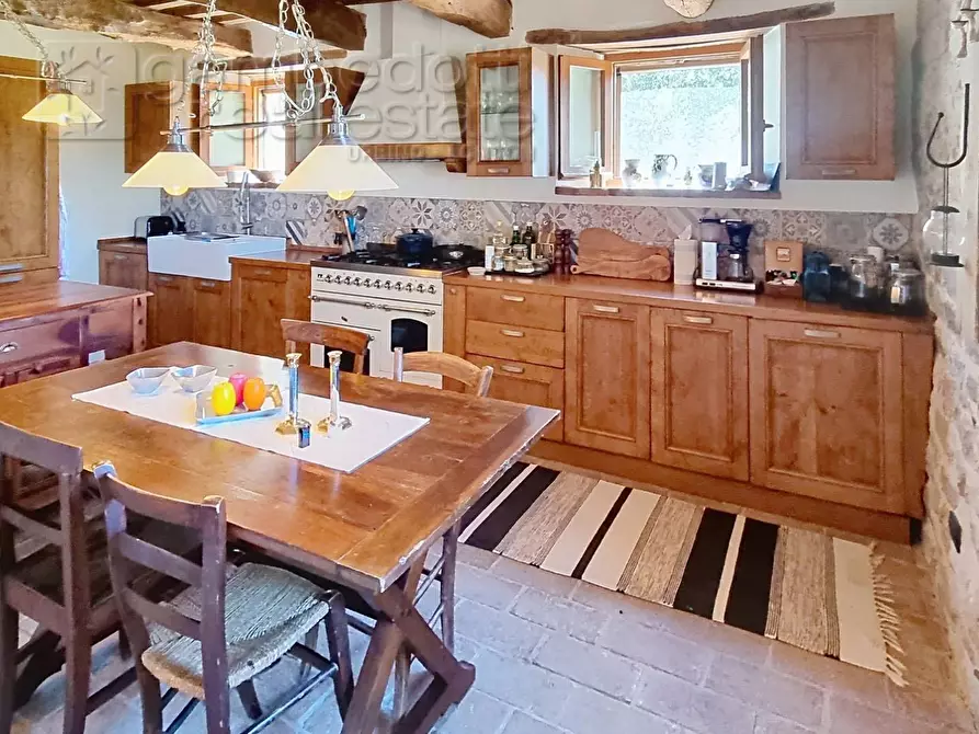 Immagine 31 di Villa in vendita  a Sassocorvaro Auditore