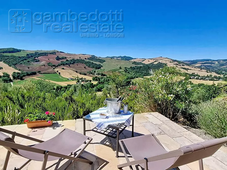 Immagine 13 di Villa in vendita  a Sassocorvaro Auditore