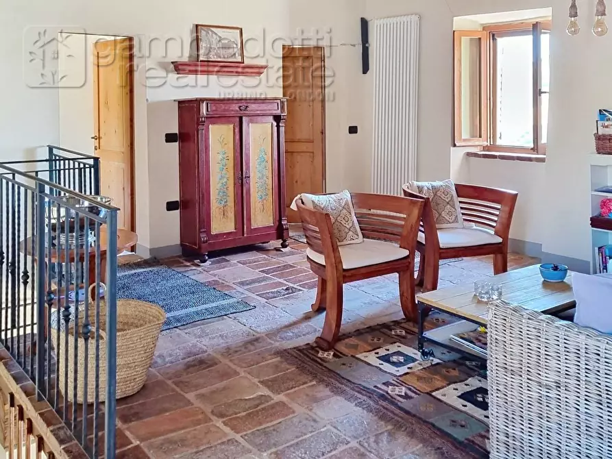 Immagine 34 di Villa in vendita  a Sassocorvaro Auditore