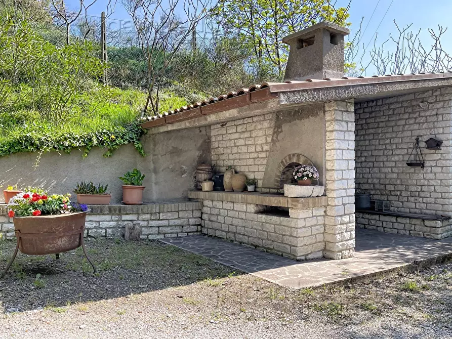 Immagine 61 di Villa in vendita  a Urbino