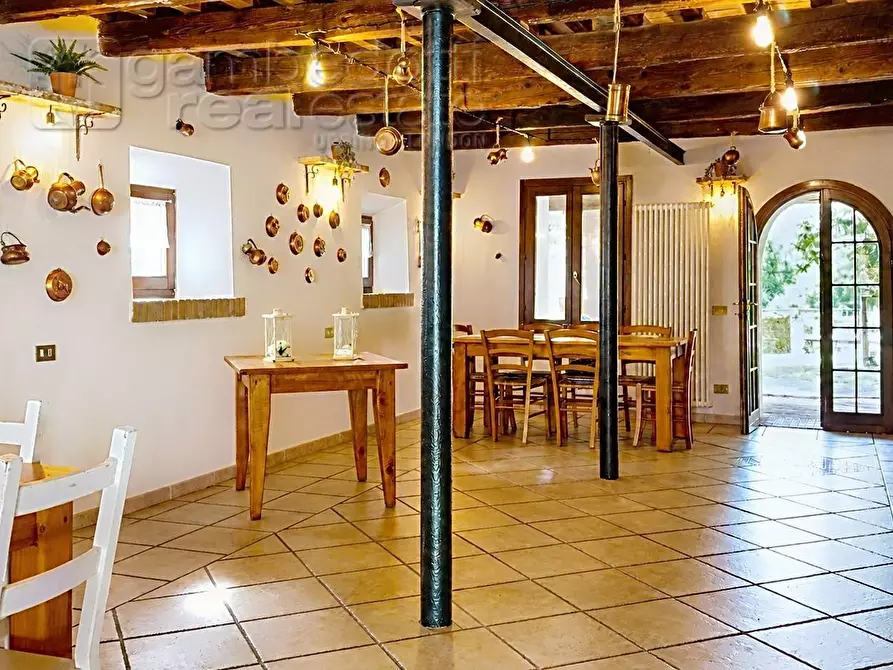 Immagine 26 di Villa in vendita  a Bertinoro