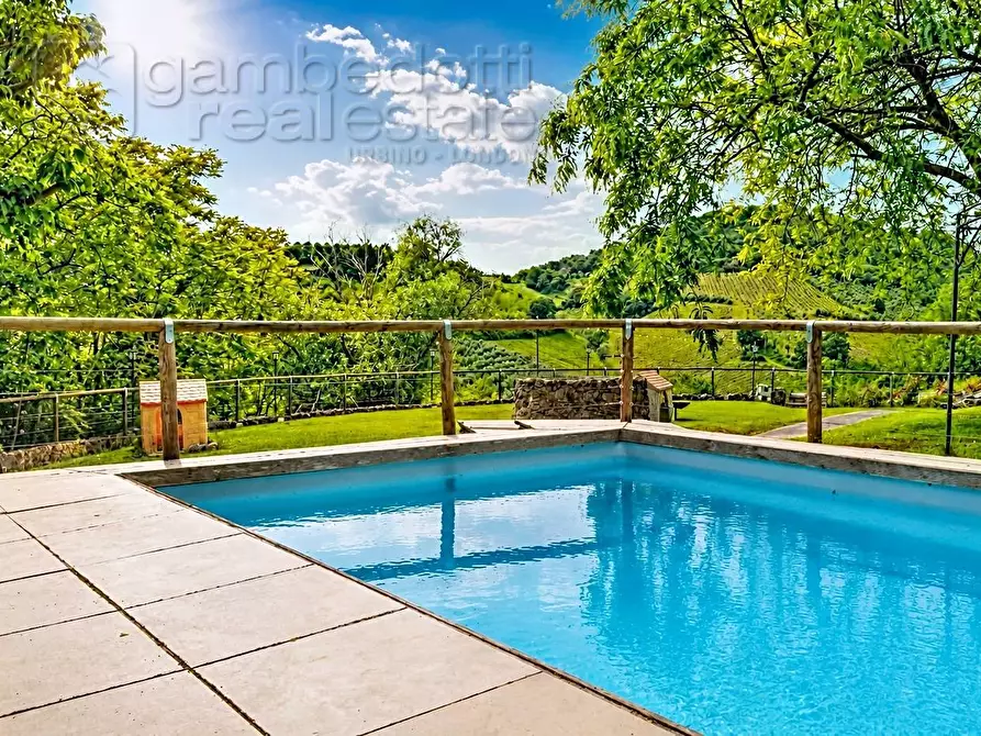 Immagine 1 di Villa in vendita  a Bertinoro