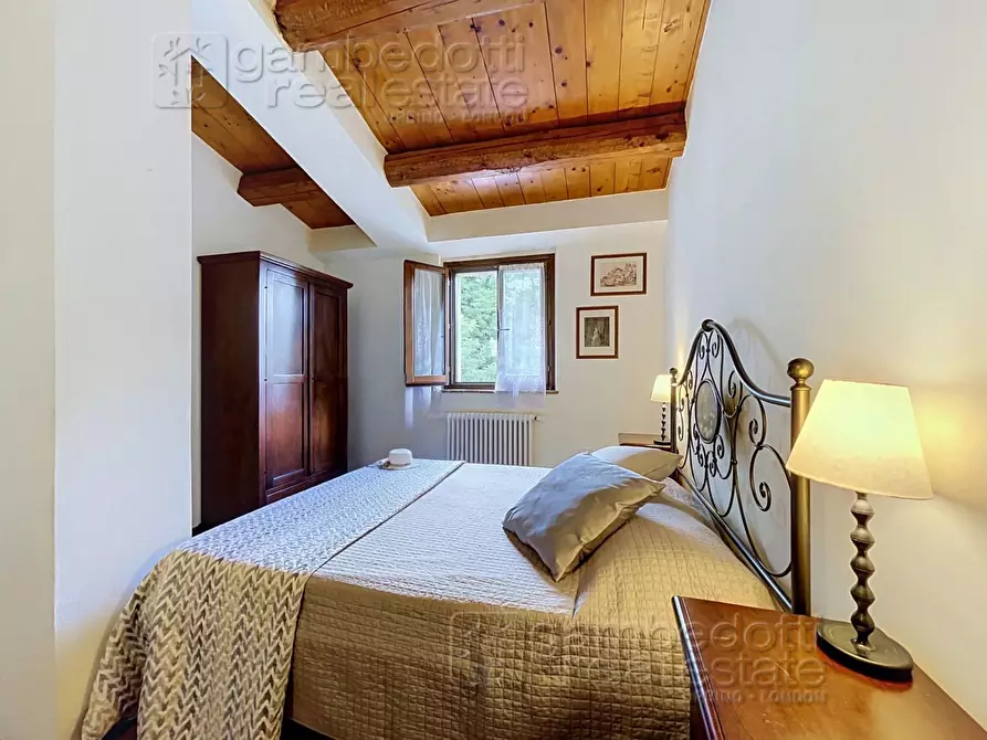 Immagine 18 di Appartamento in vendita  a Urbino