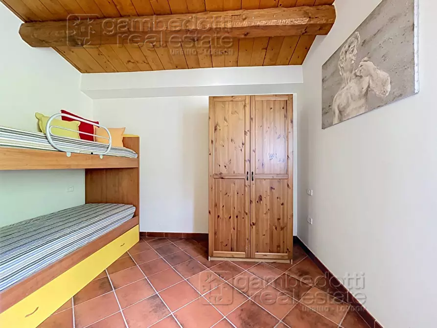 Immagine 22 di Appartamento in vendita  a Urbino