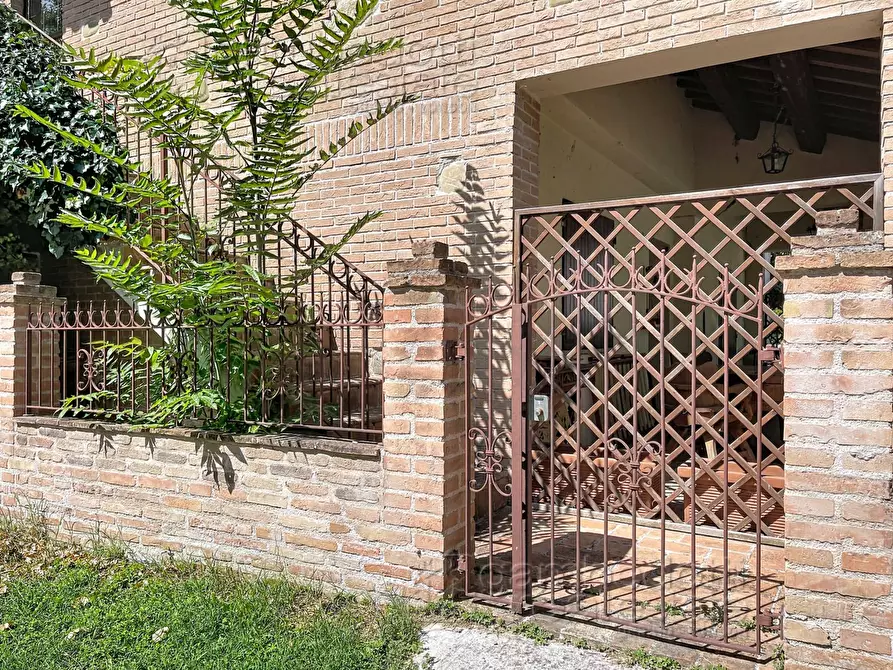 Immagine 2 di Appartamento in vendita  a Urbino