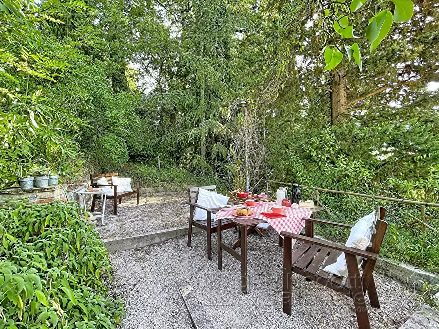Immagine 43 di Villa in vendita  a Urbino