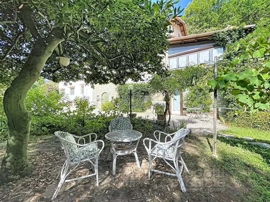 Immagine 83 di Villa in vendita  a Urbino