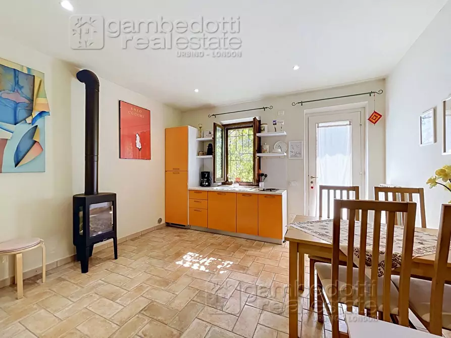 Immagine 71 di Villa in vendita  a Urbino