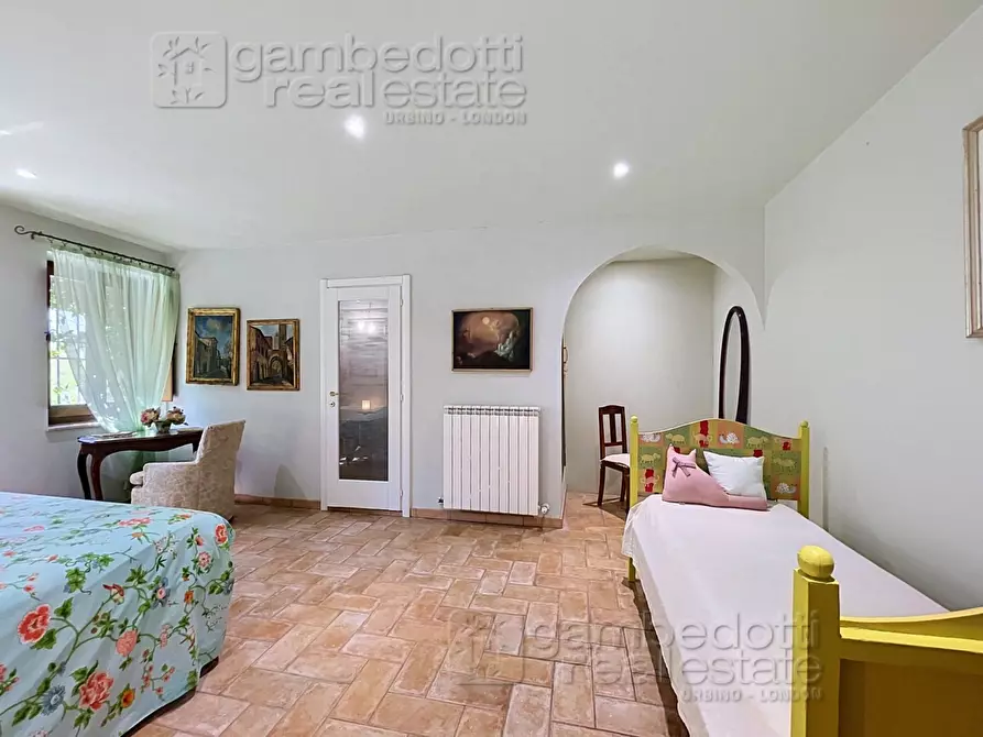 Immagine 73 di Villa in vendita  a Urbino