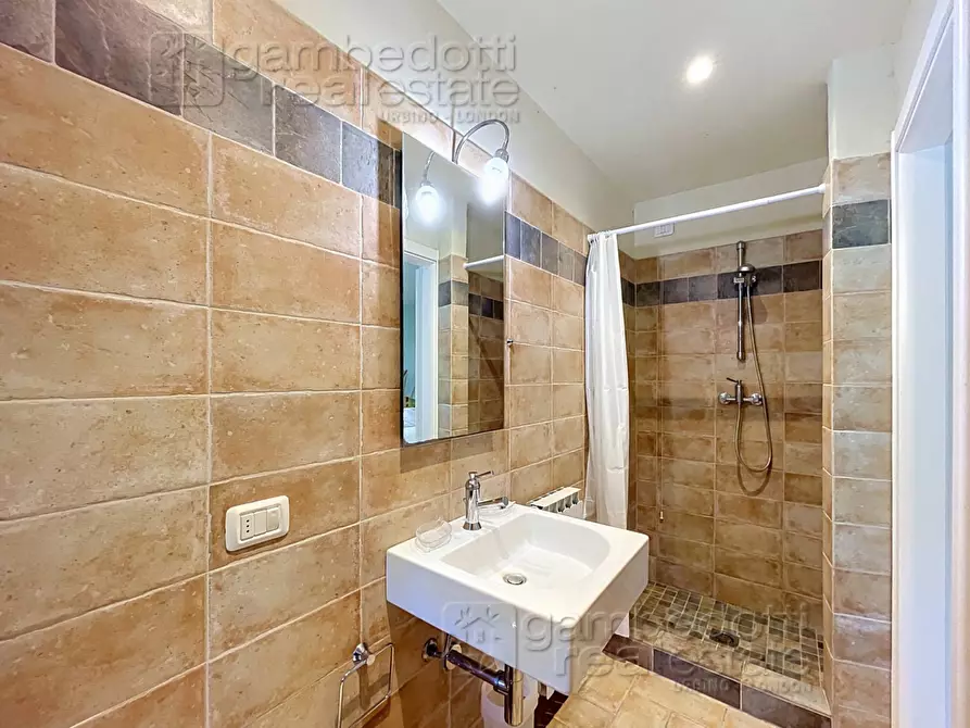 Immagine 78 di Villa in vendita  a Urbino