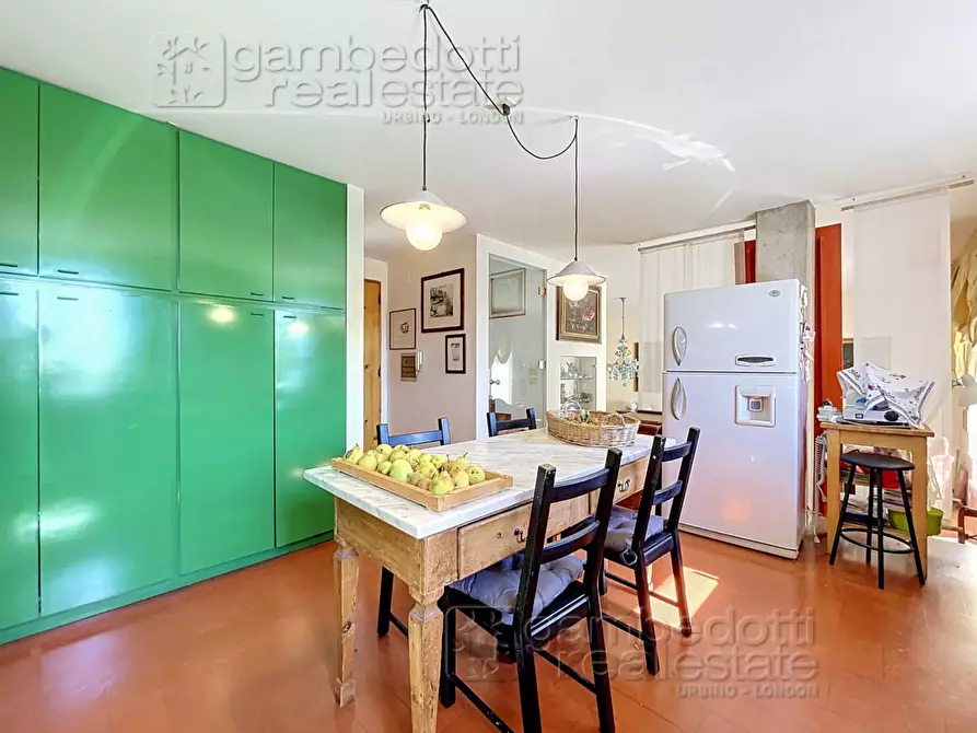 Immagine 25 di Villa in vendita  a Urbino