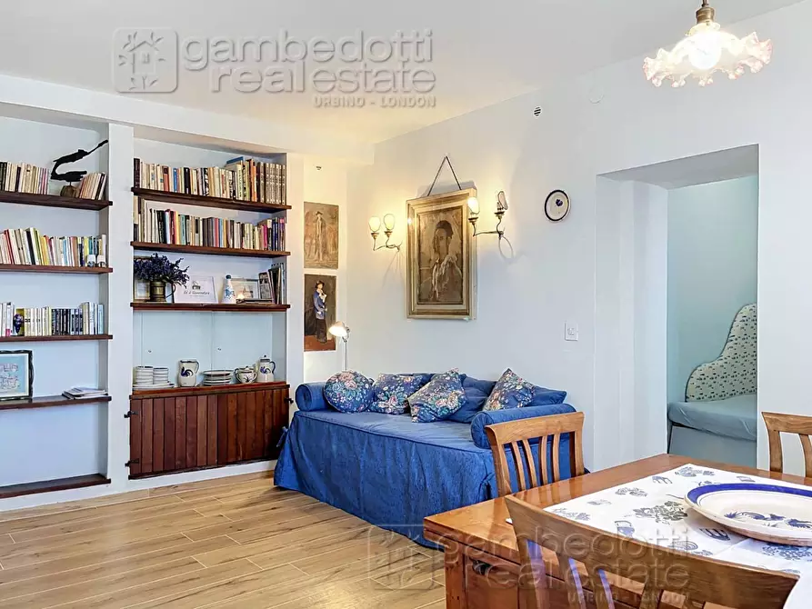 Immagine 51 di Villa in vendita  a Urbino