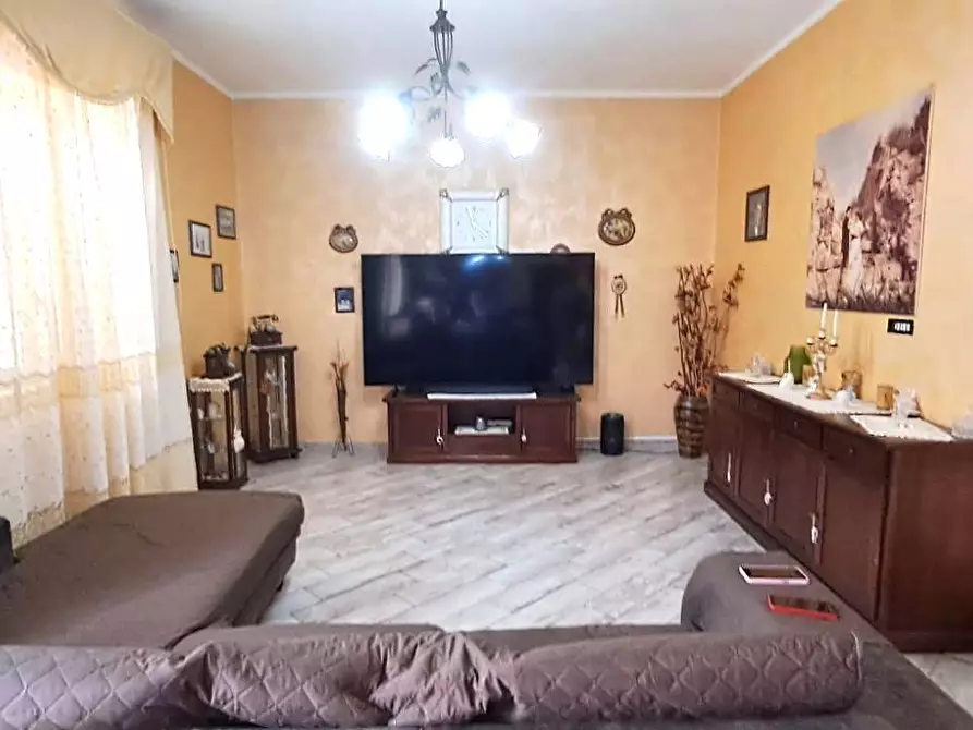 Immagine 3 di Appartamento in vendita  in Via Santa Maria a Cubito 158 a Qualiano