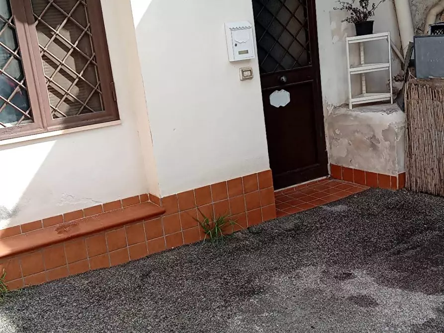 Immagine 1 di Appartamento in affitto  in via monterusso 8 a Pozzuoli