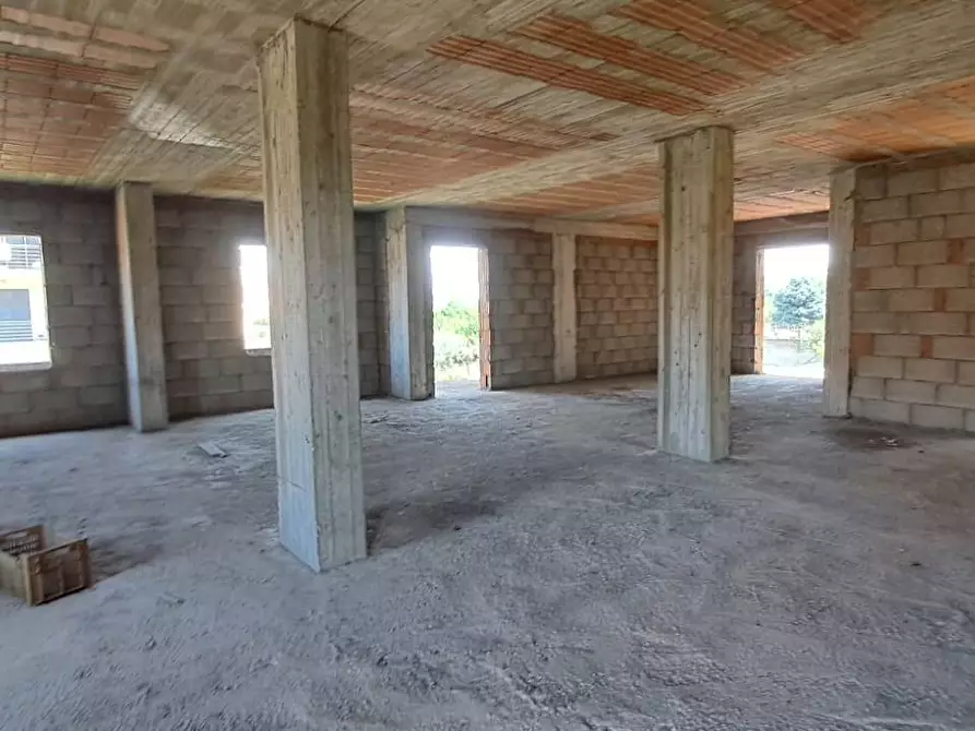 Immagine 2 di Palazzo in vendita  in Via Sorberosse 1 a Giugliano In Campania