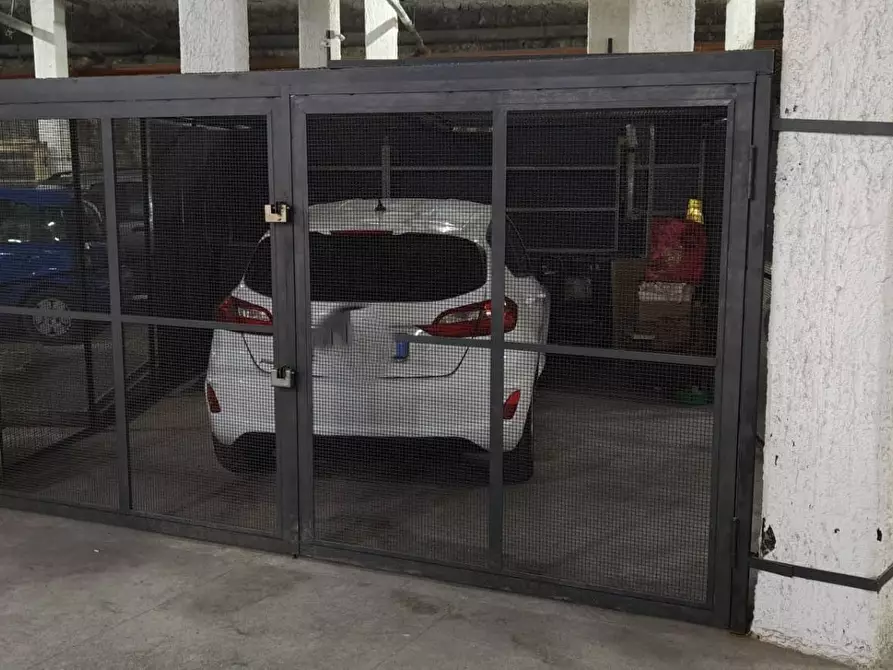Immagine 28 di Appartamento in vendita  in Via Repubbliche marinare 100 a Napoli