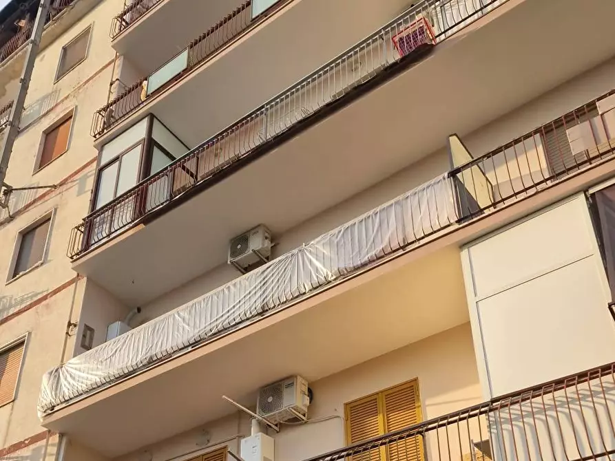 Immagine 2 di Appartamento in vendita  in via Gambardella 1 a Napoli