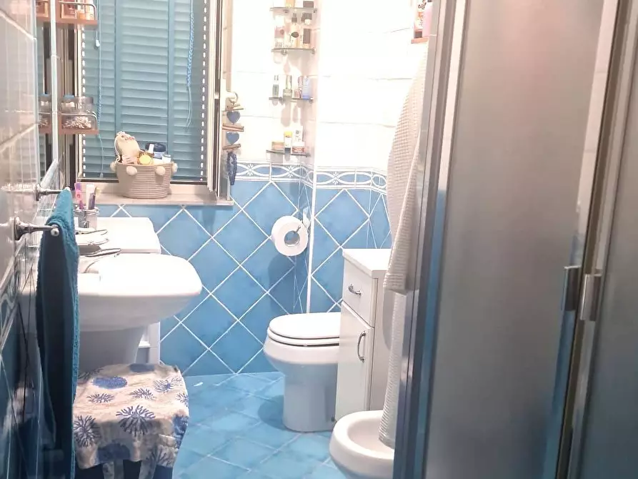 Immagine 14 di Appartamento in vendita  in via Gambardella 1 a Napoli