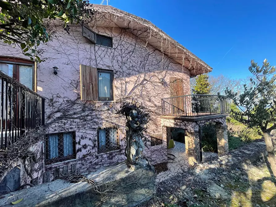 Immagine 22 di Villa in vendita  in contrda fonte abeceto a Ripatransone