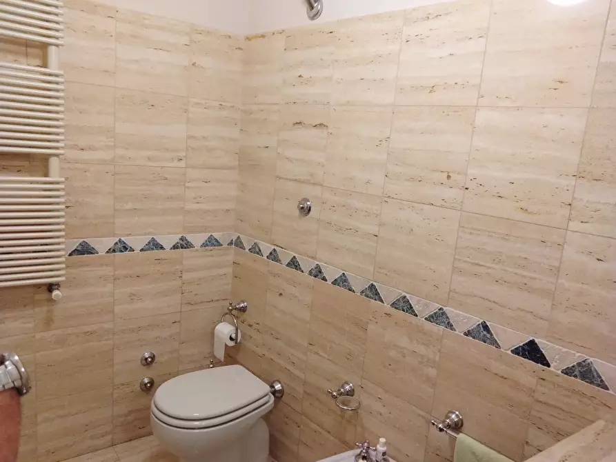 Immagine 22 di Casa indipendente in vendita  in piazza della liberta 18 a Acquaviva Picena