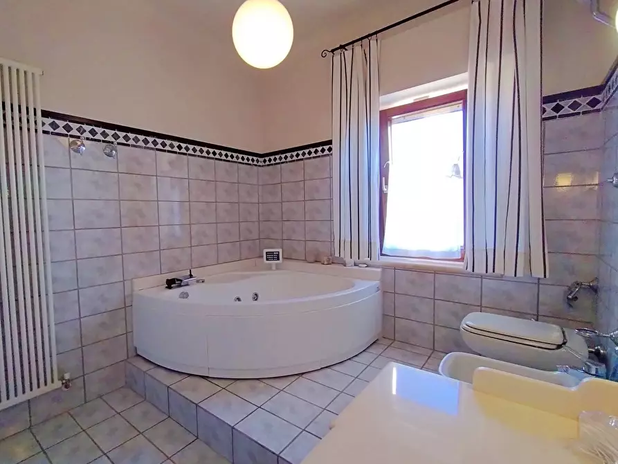 Immagine 31 di Casa indipendente in vendita  in piazza della liberta 18 a Acquaviva Picena