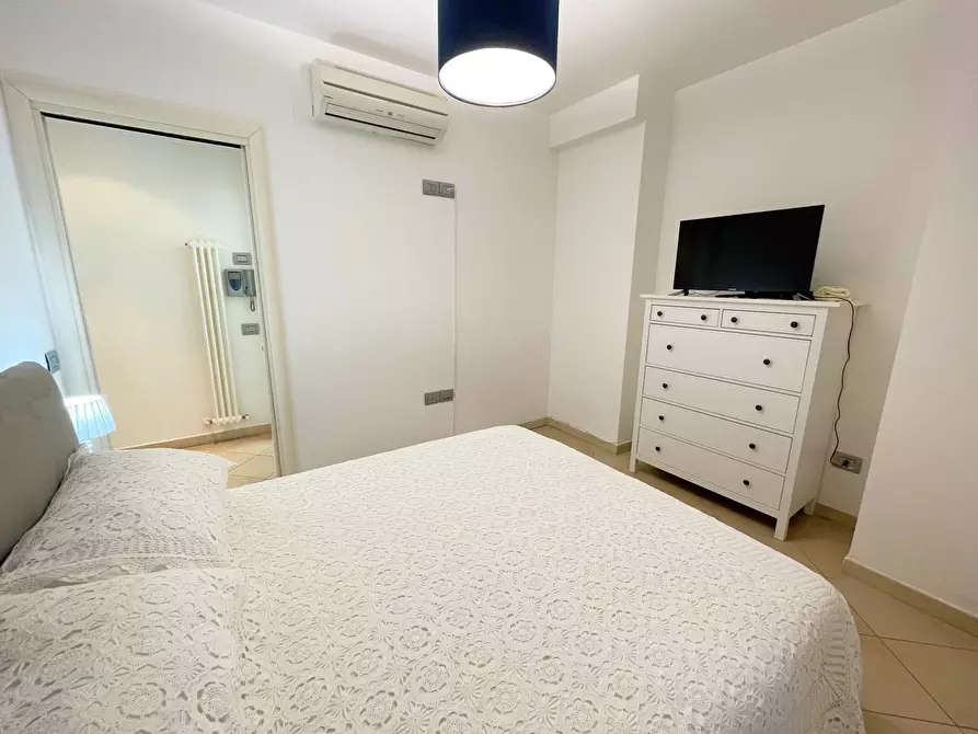 Immagine 18 di Attico in vendita  in lungomare alcide de gasperi a Grottammare