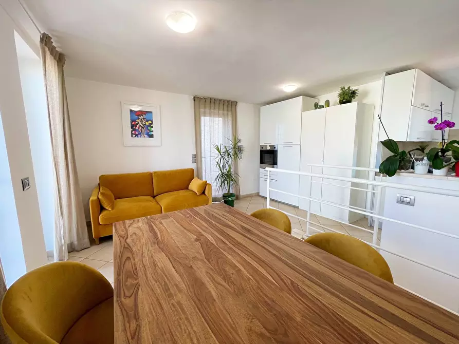 Immagine 26 di Attico in vendita  in lungomare alcide de gasperi a Grottammare