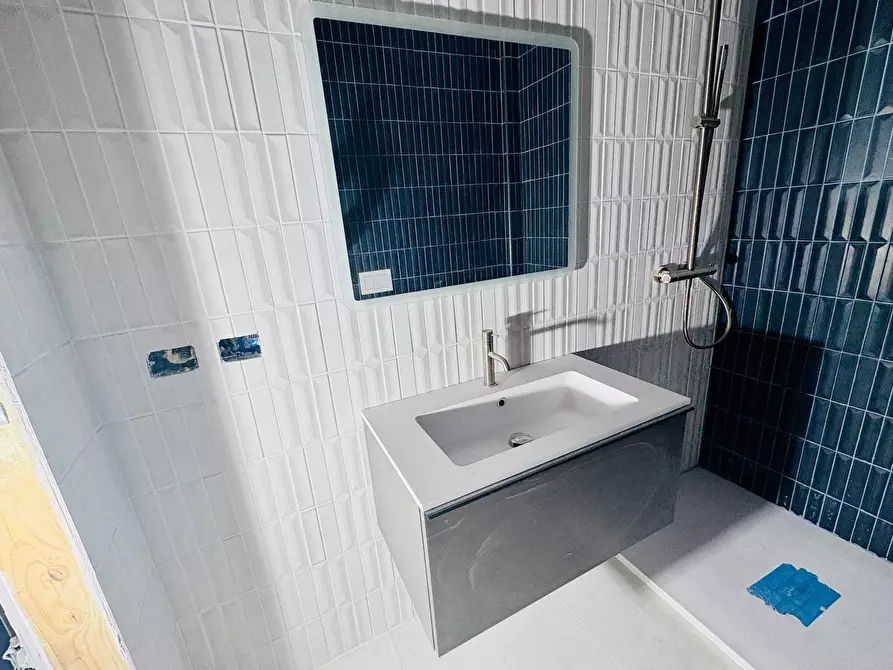 Immagine 34 di Appartamento in vendita  in via giovanni pascoli 2 a San Benedetto Del Tronto