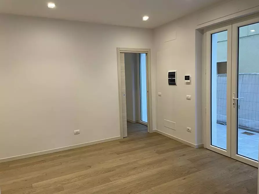 Immagine 8 di Appartamento in vendita  a San Benedetto Del Tronto