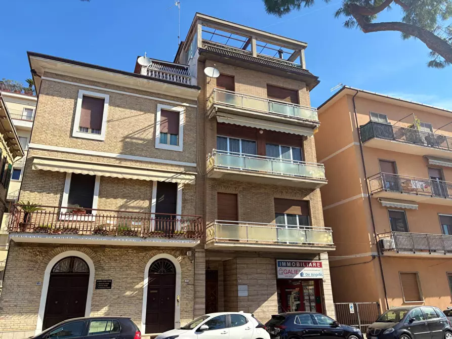 Immagine 8 di Appartamento in vendita  in via moretti 67 a San Benedetto Del Tronto