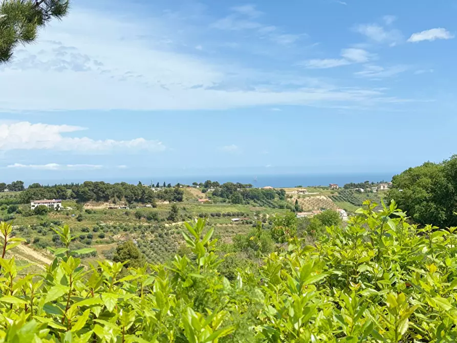 Immagine 2 di Villa in vendita  in strada vicinale della viscontessa 1 a San Benedetto Del Tronto