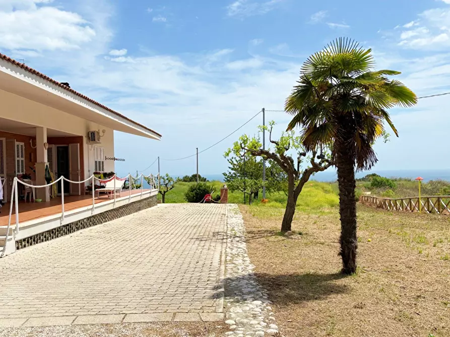 Immagine 17 di Villa in vendita  in strada vicinale della viscontessa 1 a San Benedetto Del Tronto
