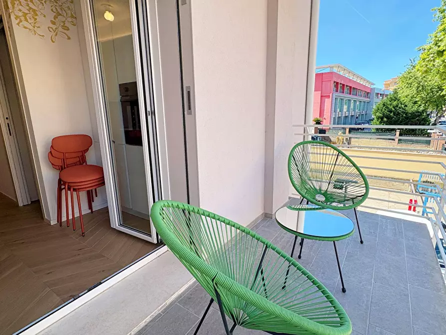 Immagine 6 di Appartamento in vendita  in via prati a San Benedetto Del Tronto